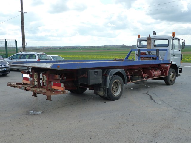 RENAULT S130 Dépanneuse - 523515